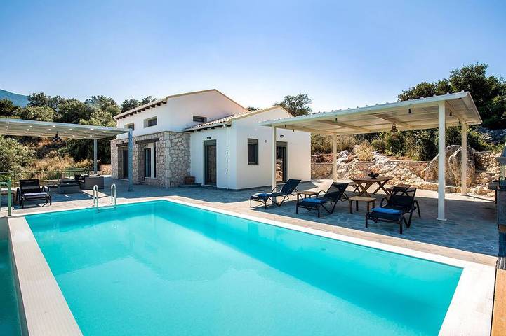 Villa pour 8 personnes, avec terrasse dans Alexandros