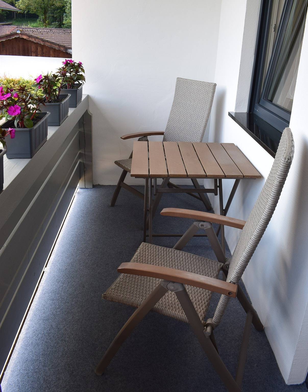 Ganze Ferienwohnung, Ferienhaus Lebensart - Ferienhaus Lebensart, 1-7 Pers.,125m², 3 Sz, Wsz, Du/Wc, Badewanne,Bk,T in Bischofswiesen, Berchtesgadener Alpen