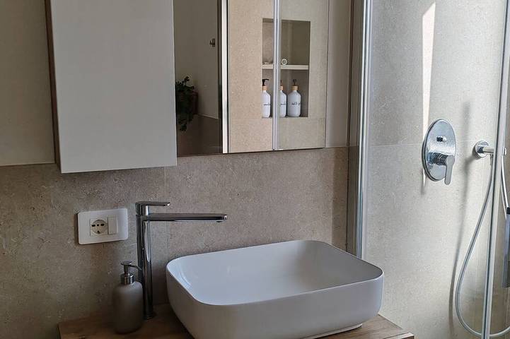 Apartamento entero, New Listing in Riva Trigoso, Sestri Levante