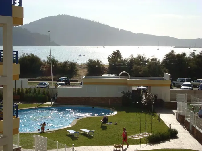 Appartement de vacances pour 4 personnes, avec vue ainsi que piscine et jardin, animaux acceptés - 1
