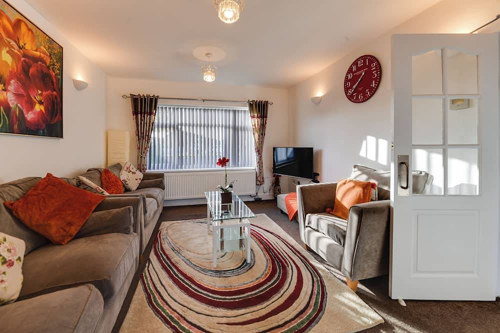 3 Bedroom Home. Home Working. Free Parking. Garden. Wigan in Wigan, Gran Mánchester