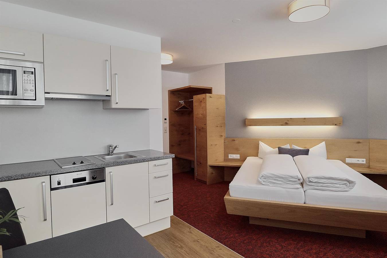 Ganze Ferienwohnung, "Studio 5+8" (1-2 Pers.)/1 Schlafraum in Ischgl, Verwall
