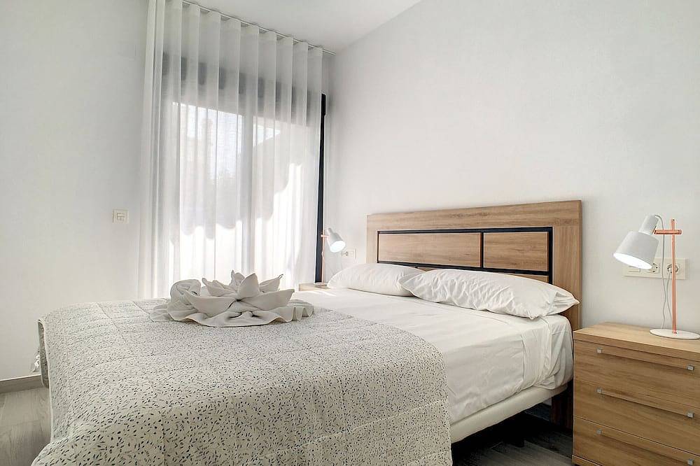 Entire apartment, Ground floor, 100m from beach, pool, wifi, parking in Golf Resorts Murcia, San Javier