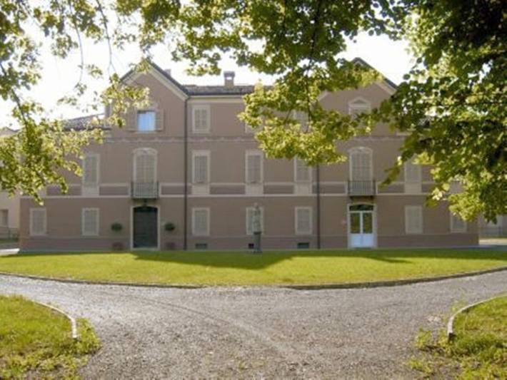 Appartamento per 3 persone, con Giardino a Parma