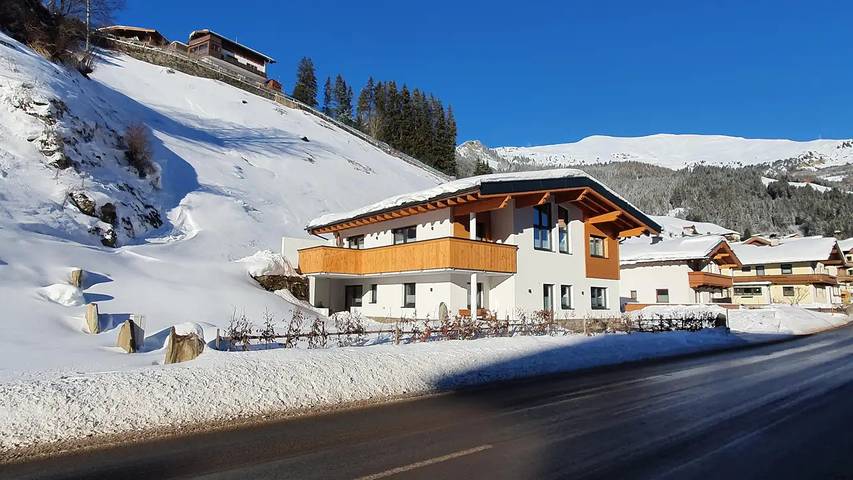 Ferienwohnung für 6 Personen, mit Terrasse in Hintertux - 2