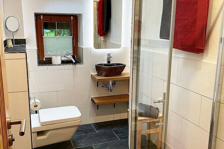 Ferienwohnung für 2 Personen, mit Balkon und Garten sowie Sauna in Hausham - 3