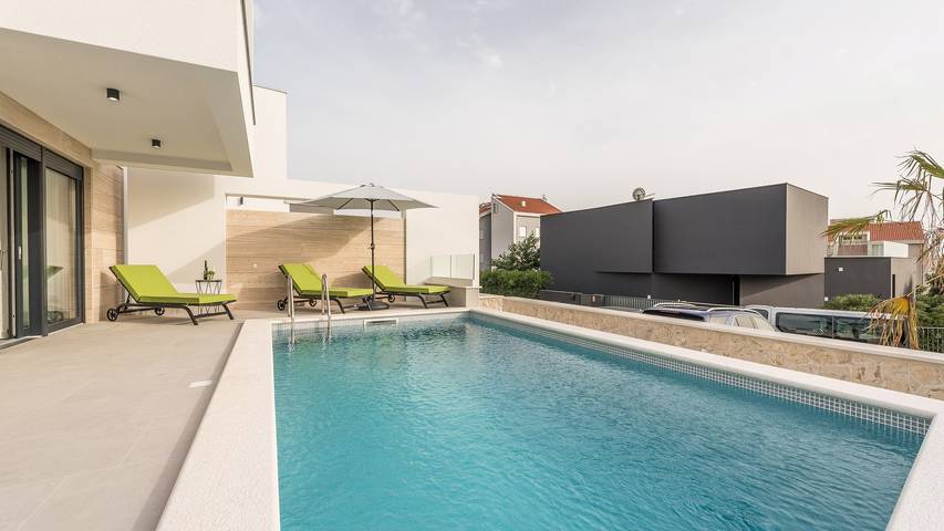 Villa für 8 Personen, mit Garten und Pool in Novalja - 2