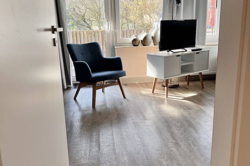 Ganze Wohnung, Ferienwohnung \"Salzwiese\" zwischen Dorf und Bad - frisch renoviert in St. Peter-Bad, St. Peter-Ording