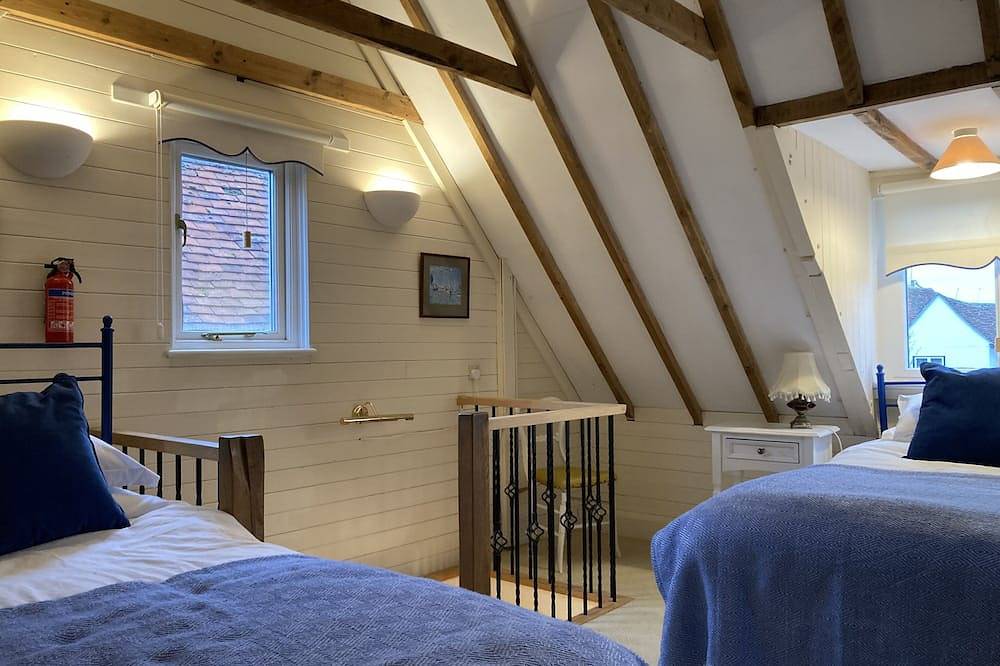 Beautiful period fisherman's cottage in Mersea Island, Colchester