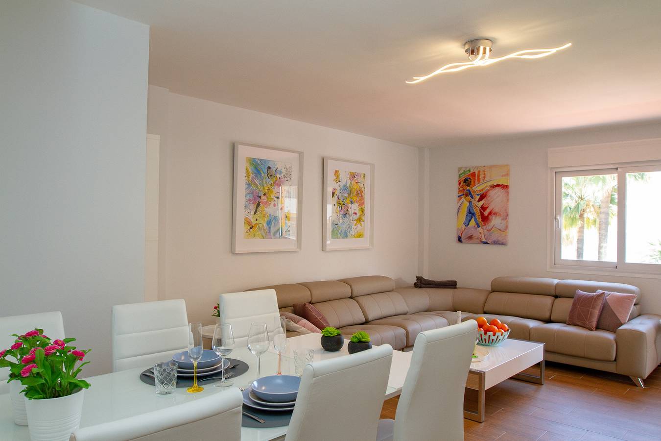 Geheel appartement, Lydia Uno - Exclusive apartment for 8 near beach and restaurants in La Carihuela, Torremolinos