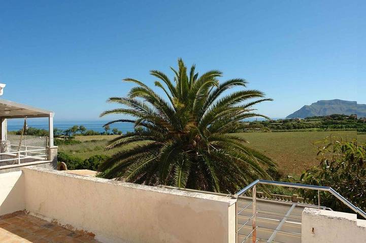 Villa for 6 people, with balcony and garden - 1