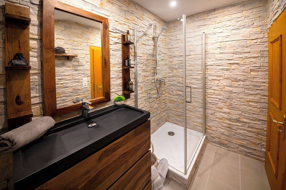 Appartamento intero, Palisander - vacation apartment in the Eifel. Pet-friendly with wellness in Hersdorf, Naturpark Hohes Venn-Eifel