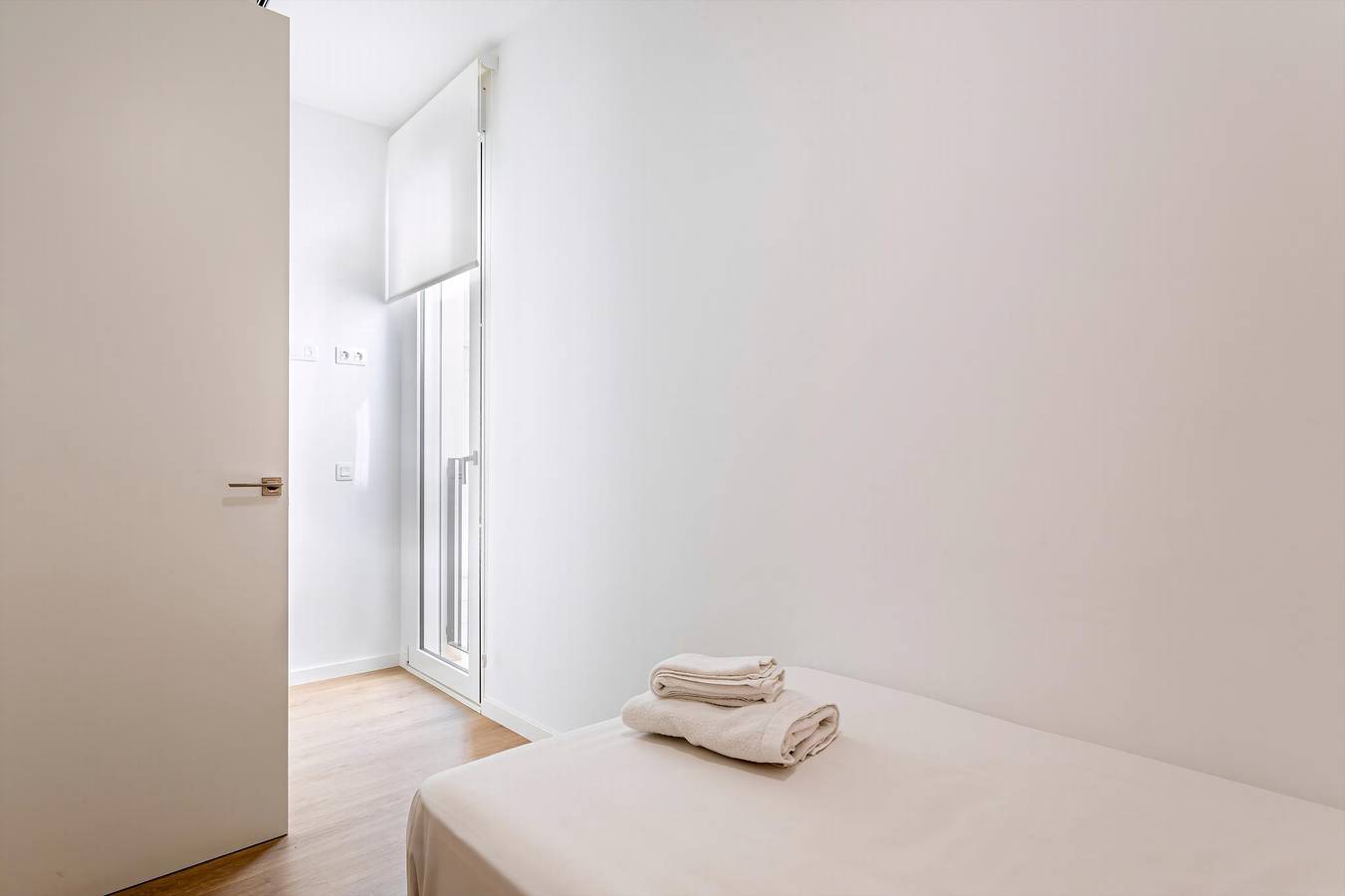 Apartamento entero, Guest Ready - Piso Luminoso en Centro de Valencia in Valencia City Centre, Valencia