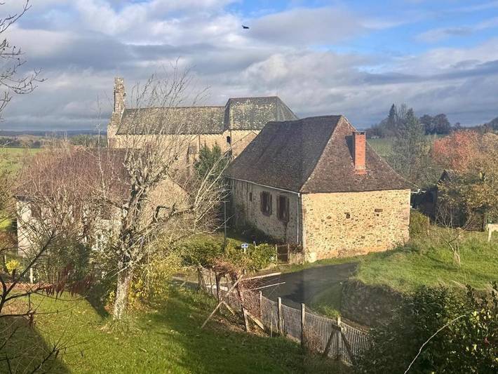 Gîte pour 3 personnes, avec terrasse et vue, animaux acceptés à Arnac-Pompadour - 4