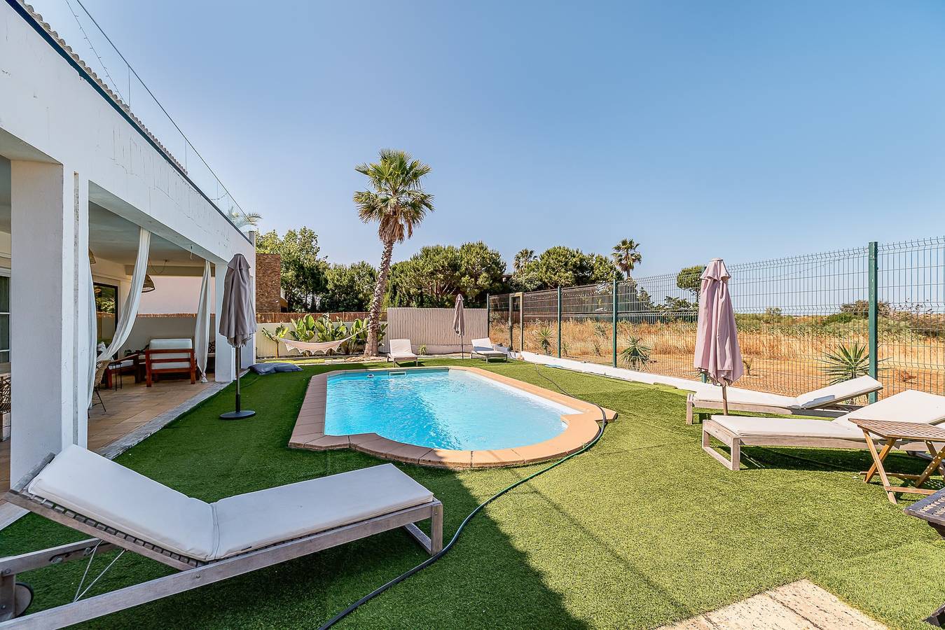Villa 'Vila Exclusiva Na Praia De Troia' com Vista Mar, Wi-Fi e Ar Condicionado in Carvalhal, Costa Alentejana