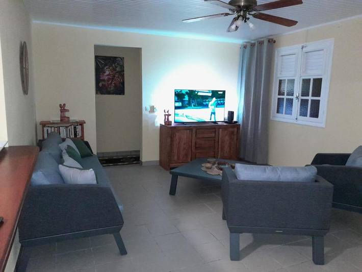 Location de vacances pour 5 personnes, avec piscine ainsi que vue et jardin dans Saint-Joseph (Martinique) - 3