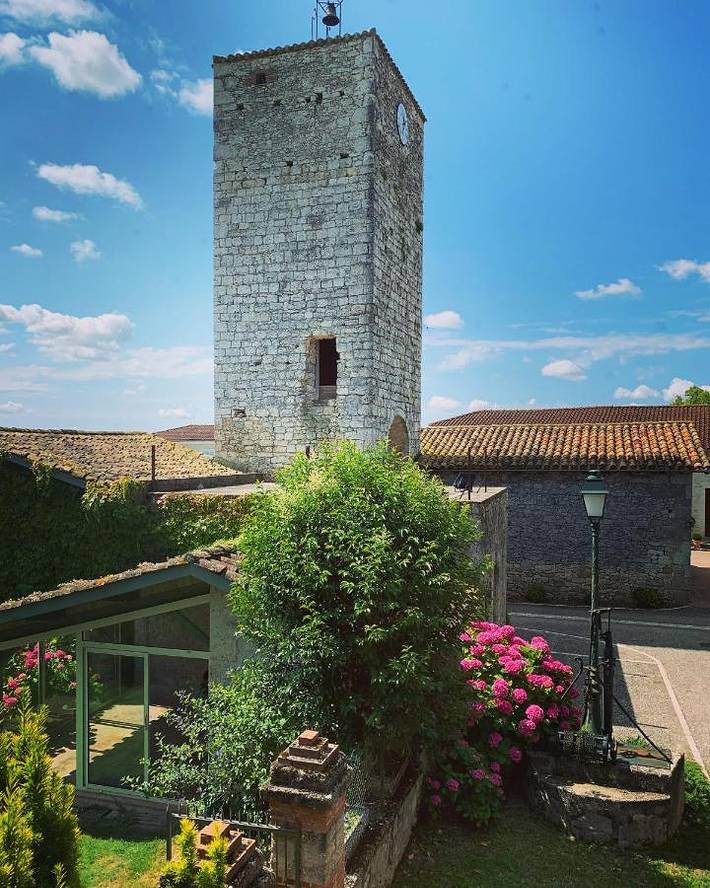 Chambre d’hôte pour 3 personnes, avec Terrasse ainsi que Jardin et Vue dans Gaudonville