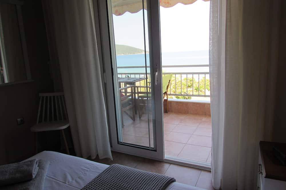 Ganze Wohnung, By the Sea Luxury Apartment Kavala (Nea Peramos) in Eleftheroupoli, Kavala Region