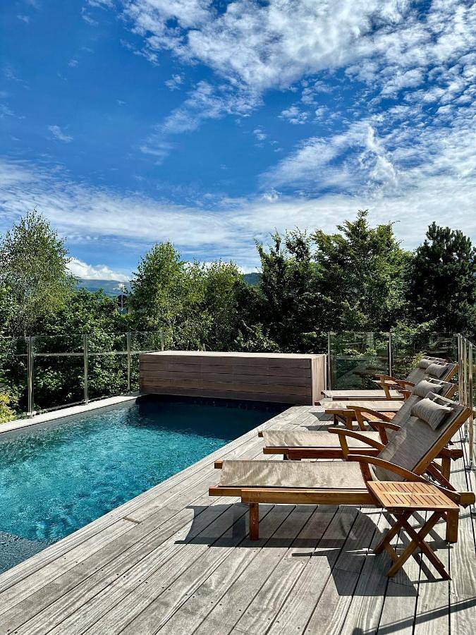 Hôtel pour 3 personnes, avec piscine et jardin ainsi que sauna et jacuzzi à Cordon - 2