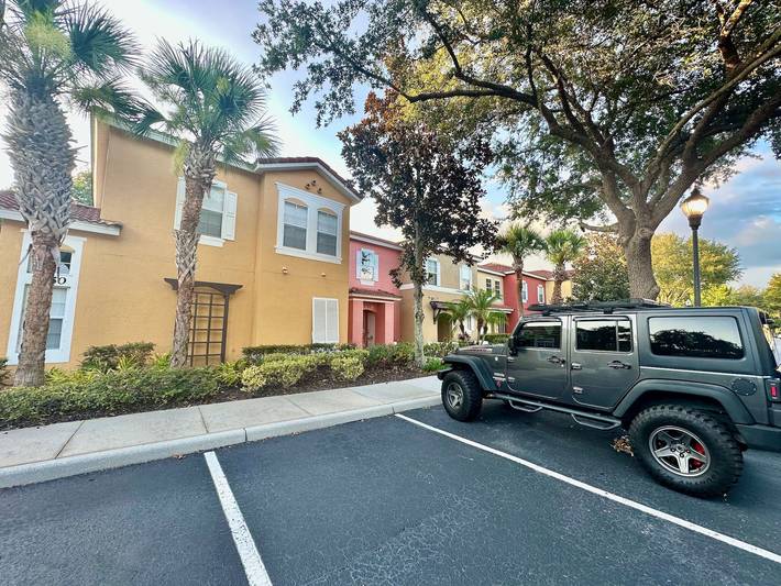 Vacation rental for 8 people, with pool and yard in Four Corners