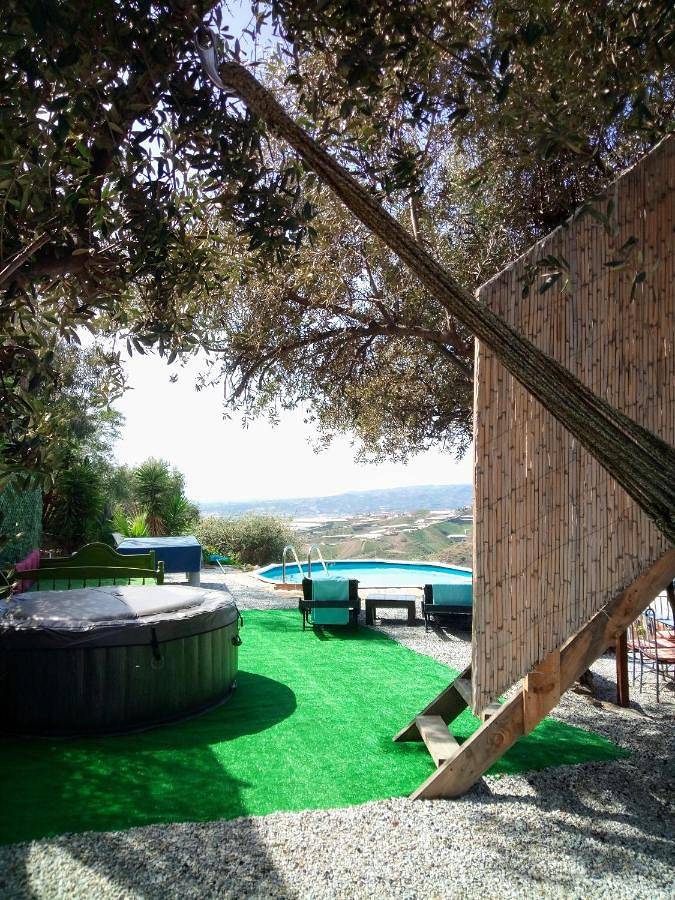Casa rural para 4 personas, con Jacuzzi y Terraza además de Jardín y Piscina en Algarrobo - 3