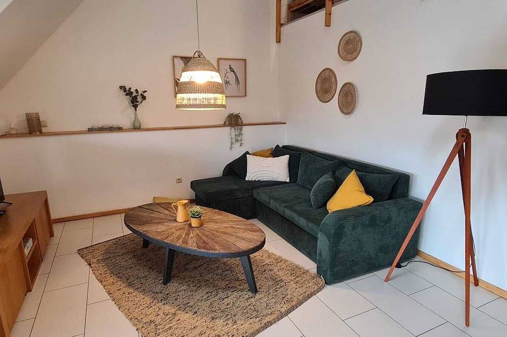 Ganze Wohnung, Urbanstay Rottendorf, Maisonette vor den Toren Würzburgs in Rottendorf, Romantische Straße