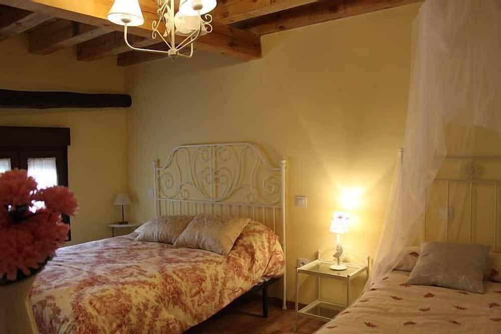 Self catering El Escondite De Castroserna for 10 people in Prádena, Segovia Province