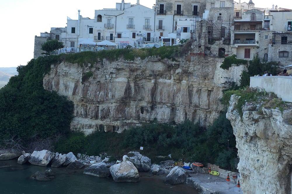 Villa Orchidea C Two-Room Apartment With Kitchen Corner Vieste in Defensola, Gargano