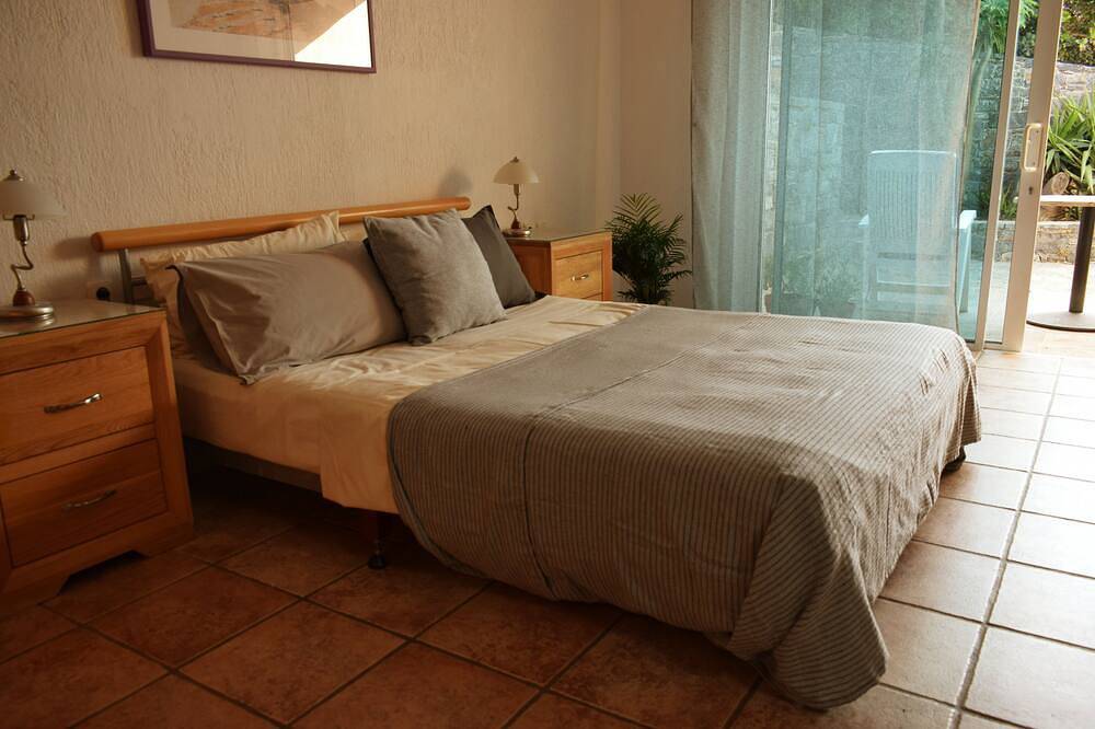 Entire apartment, Olous /Hillside Hideaway/ Seaview Terrace/Elounda in Elounda, Lasithi