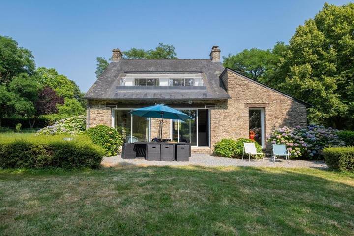 Location de vacances pour 5 personnes, avec vue sur le lac et jardin ainsi que vue et piscine, animaux acceptés à Herbignac - 4