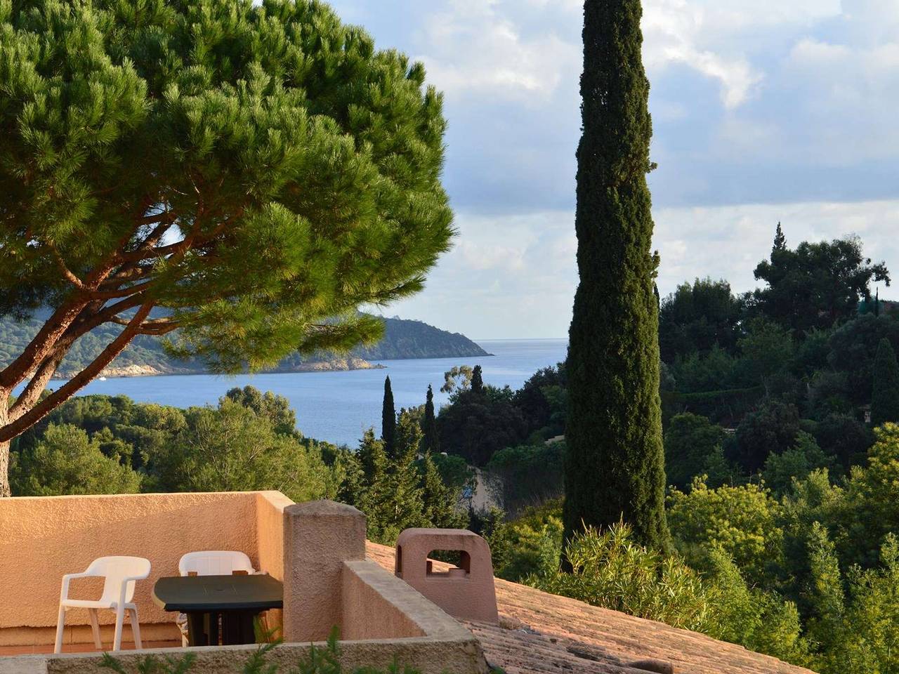 Apartamento entero, Apartamento con Piscina y Terraza a 300m de la Playa in La Croix-Valmer, Parque nacional Port-Cros