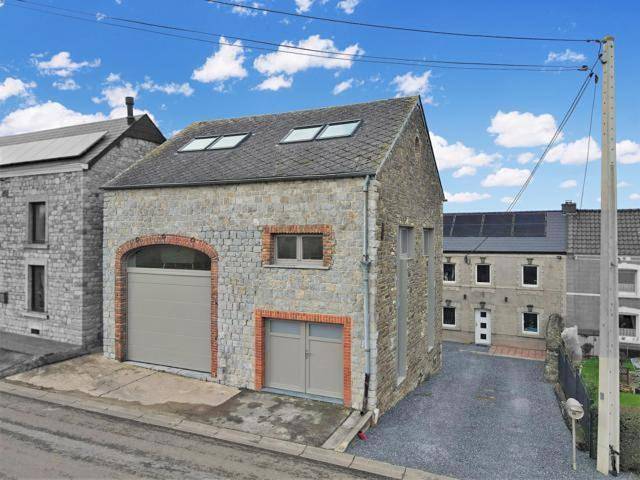 Location de vacances pour 4 personnes, avec jacuzzi, adapté aux familles à Gesves