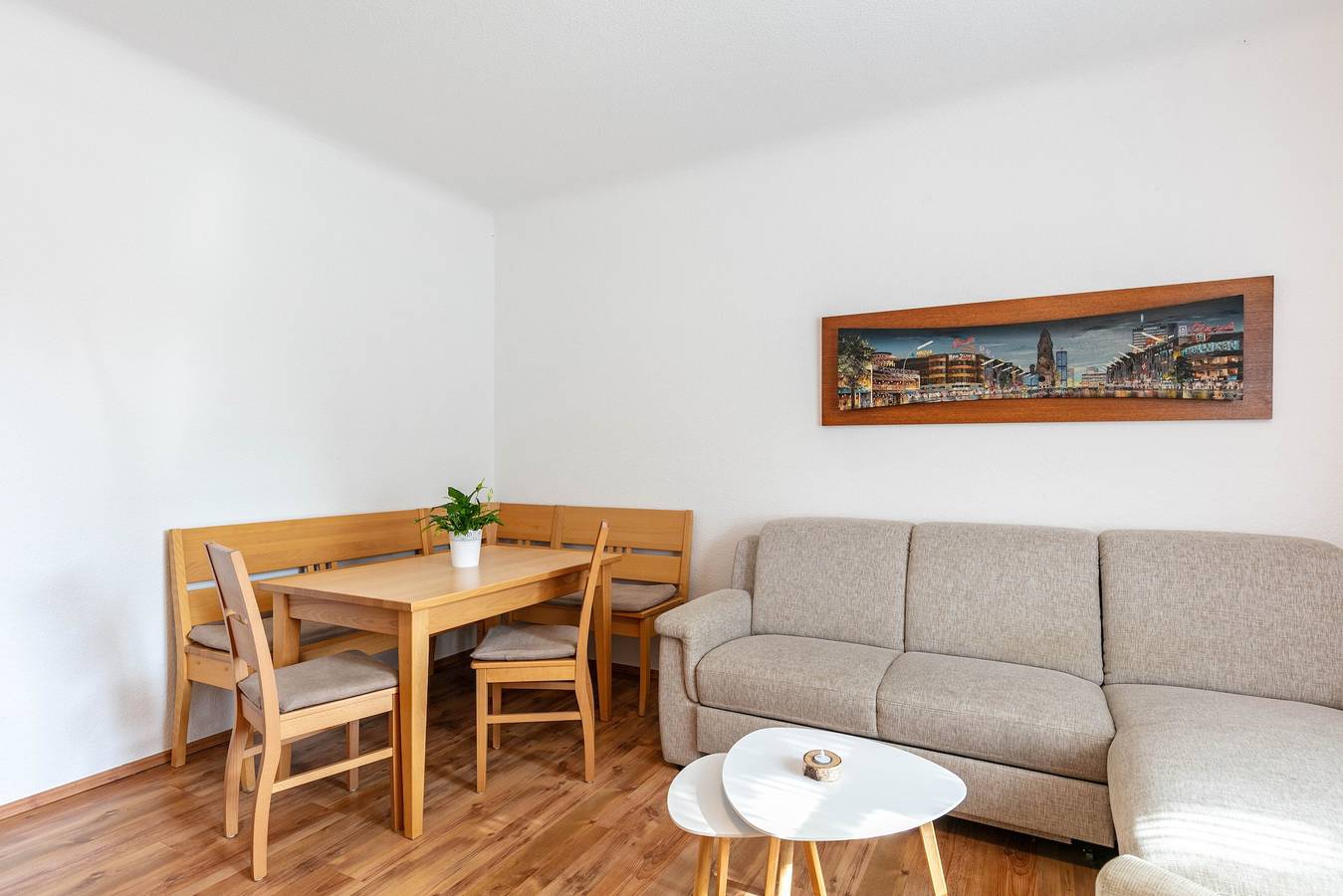 Ganze Wohnung, Ferienwohnung Am Straussee" mit privater Terrasse und Wlan in Strausberg, Märkische Schweiz-Oderland