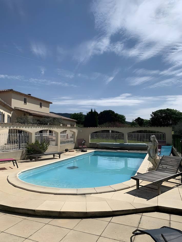 Gîte pour 4 personnes, avec Jardin à Venterol