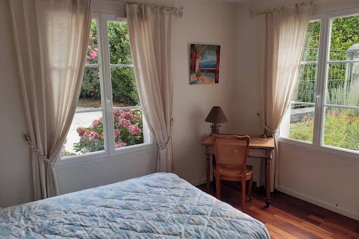 Location de vacances pour 10 personnes, avec jardin et terrasse à Saint-Romain-de-Benet - 4