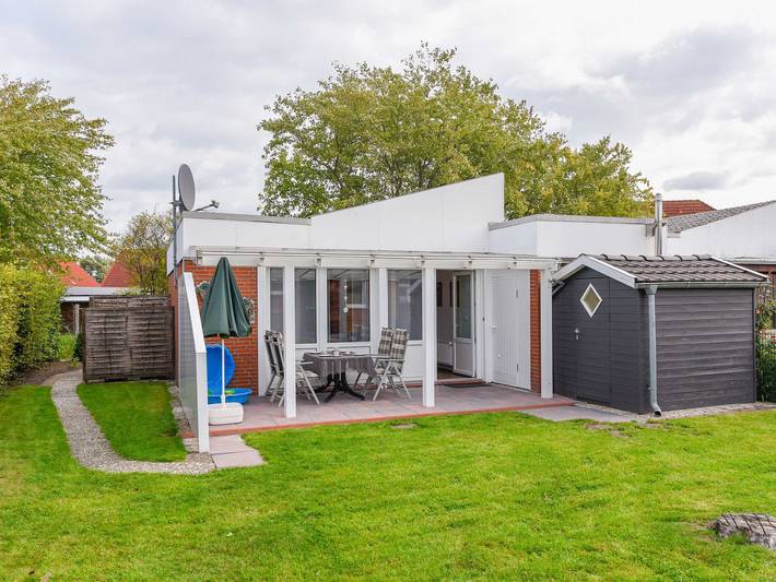 Ferienhaus für 4 Personen, mit Terrasse und Garten in Bensersiel - 3