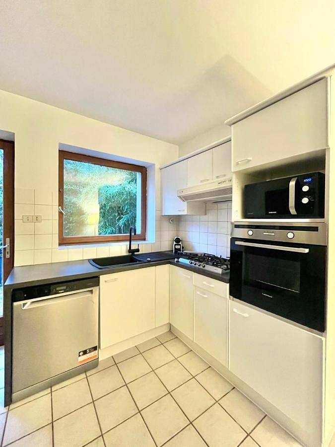 Location de vacances pour 10 personnes, avec vue et jardin à Chaponost - 4