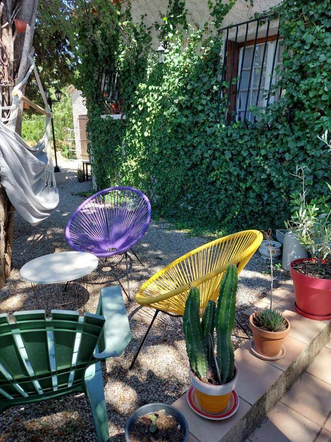 Gîte pour 2 personnes, avec jardin et vue à Ongles - 3