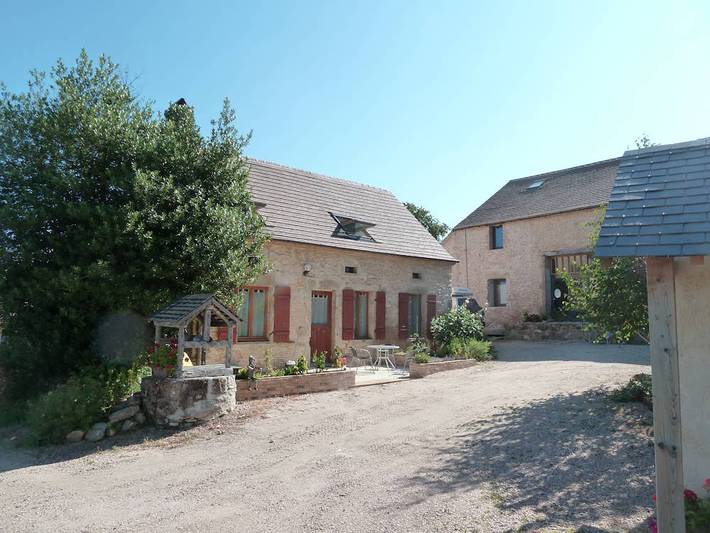 Gîte pour 6 personnes, avec terrasse à Préporché