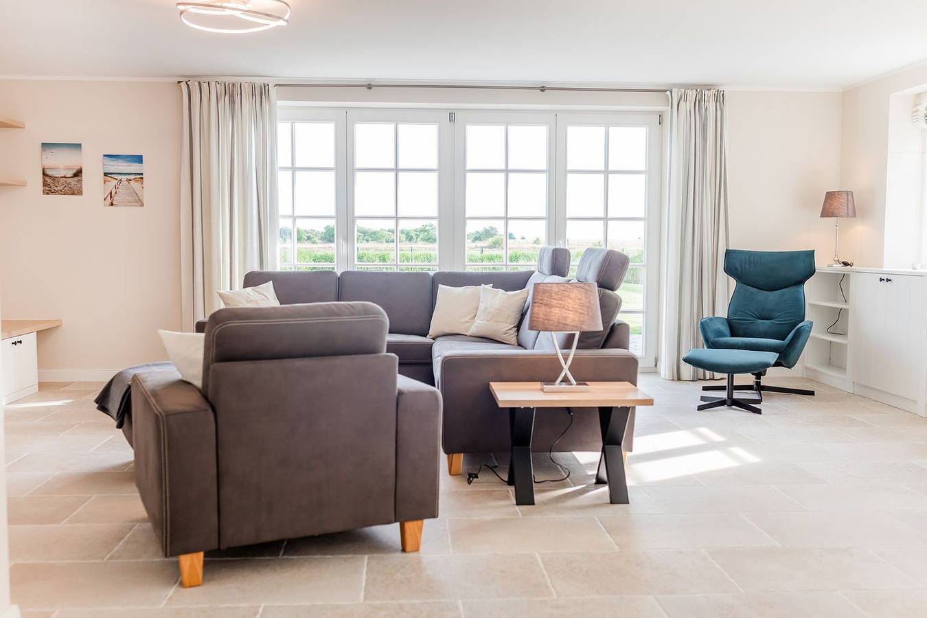 Ferienhaus Utblick: Entspannen mit Meerblick und weitläufigen Landschaftsblick in Borgsum, Föhr