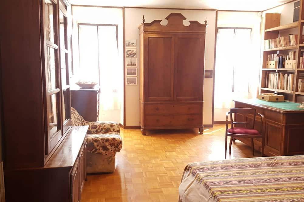 Amazing Historical Country House in Pozzolengo, Garda Bergen