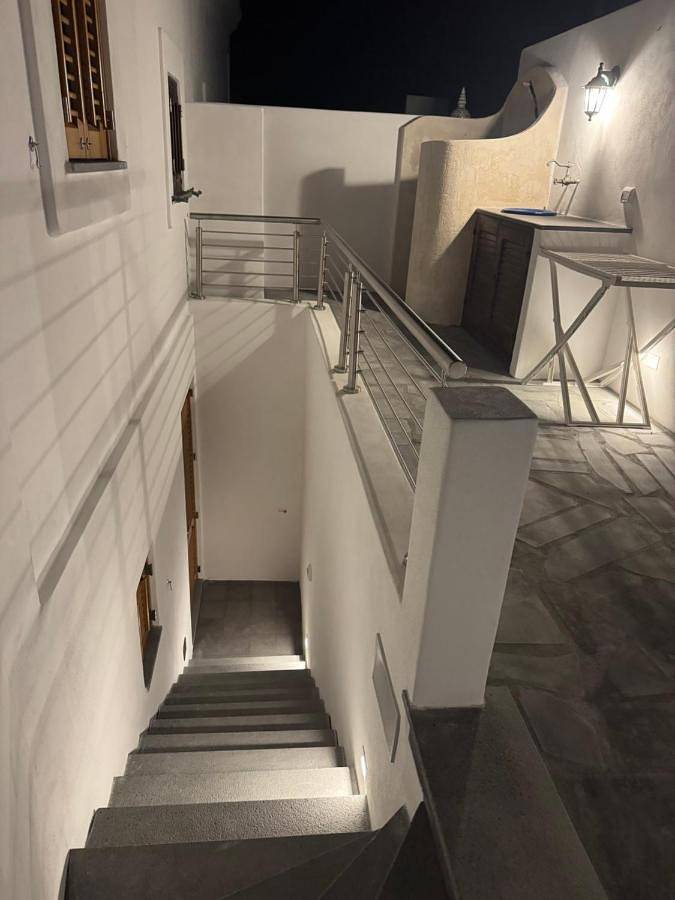 Location de vacances pour 5 personnes, avec vue et jardin, adapté aux familles dans Stromboli - 3