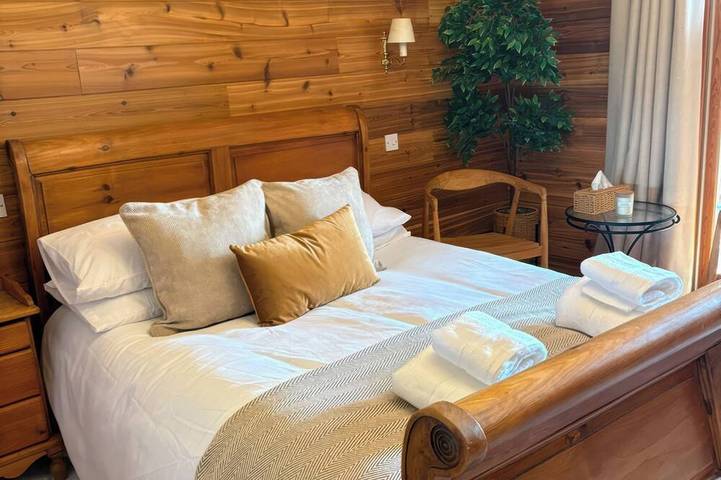 Deer’S Leap, family friendly, country holiday cottage in Kippford in Kippford, Dumfries and Galloway