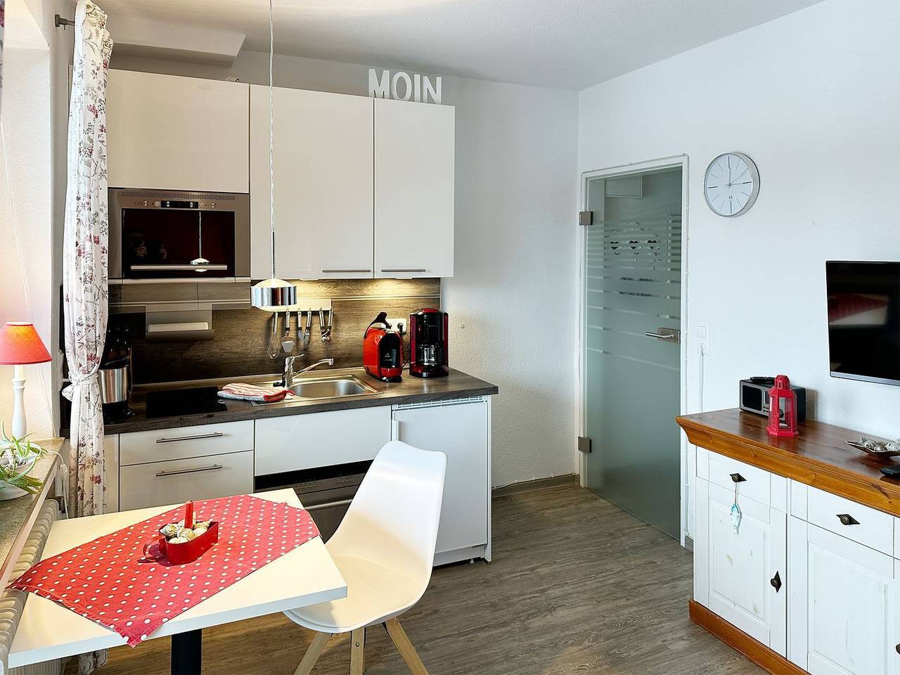 Ganze Wohnung, Haus Diana Ferienwohnung Wattenmeer in Wittdün mit Balkon und nur 150 m zum Strand in Nordfriesische Inseln (Schleswig-Holstein), Wittdün