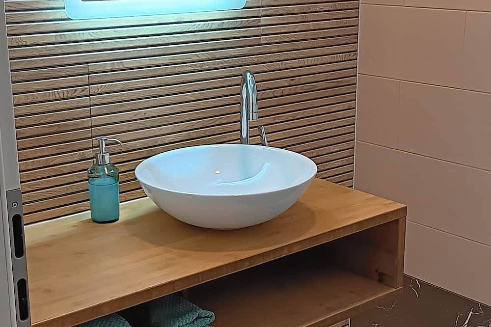 Ganze Wohnung, S`Kännele - barrierefreie Ferienwohnung im Odenwald in Mudau, Neckar-Odenwald-Kreis