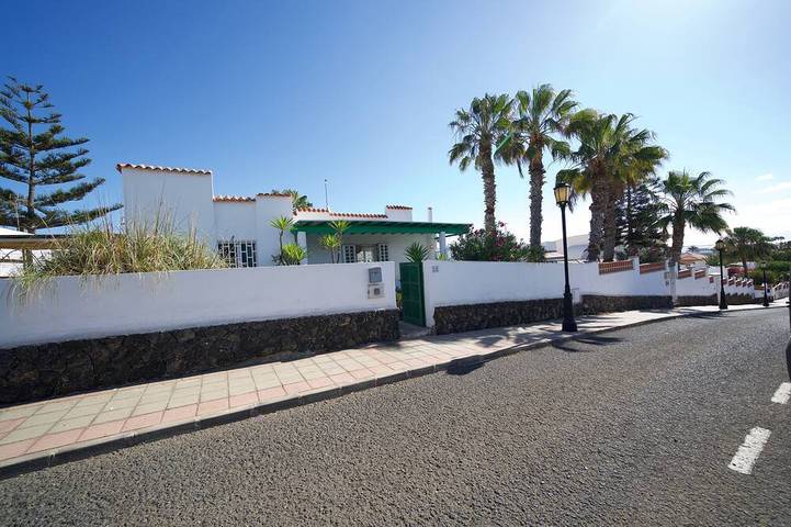 Bungalow für 4 Personen, mit Terrasse und Garten in Corralejo