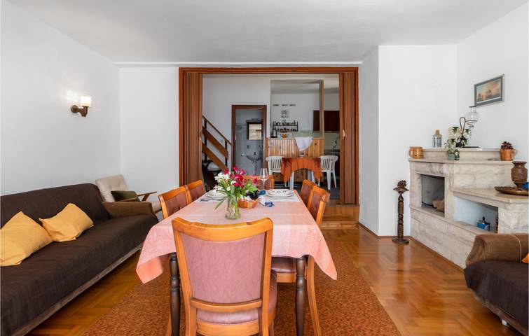 Gîte pour 6 personnes, avec terrasse à Kraljevica - 4