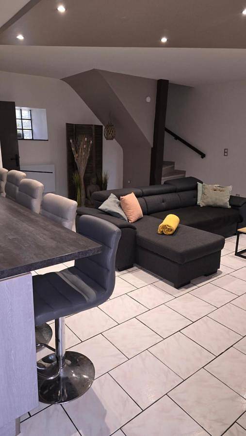 Location de vacances pour 7 personnes, avec vue à Beauvoir - 2