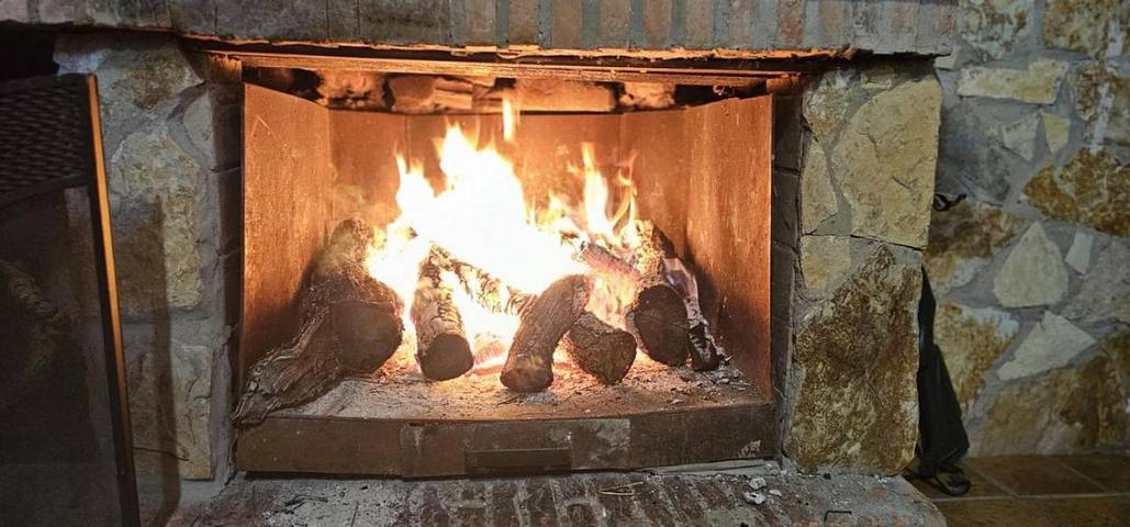 Casa rural para 20 personas, con piscina, Se admiten mascotas en Pruna - 4