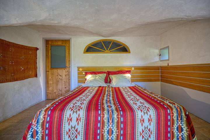 Cottage pour 2 personnes, avec jardin à Die